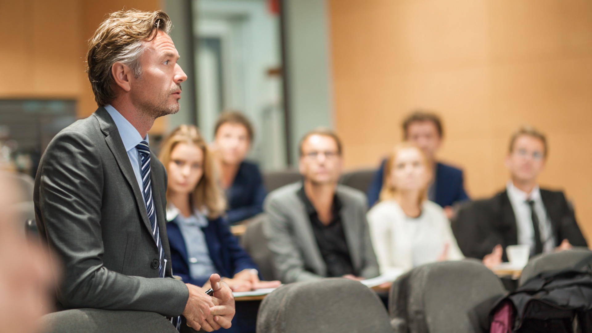 Marketing-Strategietag bei ACQUIRO — Felix Pfisterer im Gespräch mit Vertriebspartnern